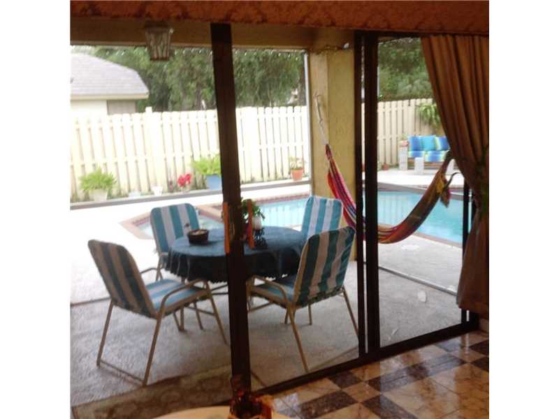 11080 Northwest 18th Ct, Plantation, FL 33322