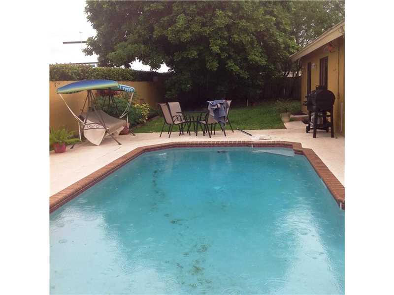 11080 Northwest 18th Ct, Plantation, FL 33322