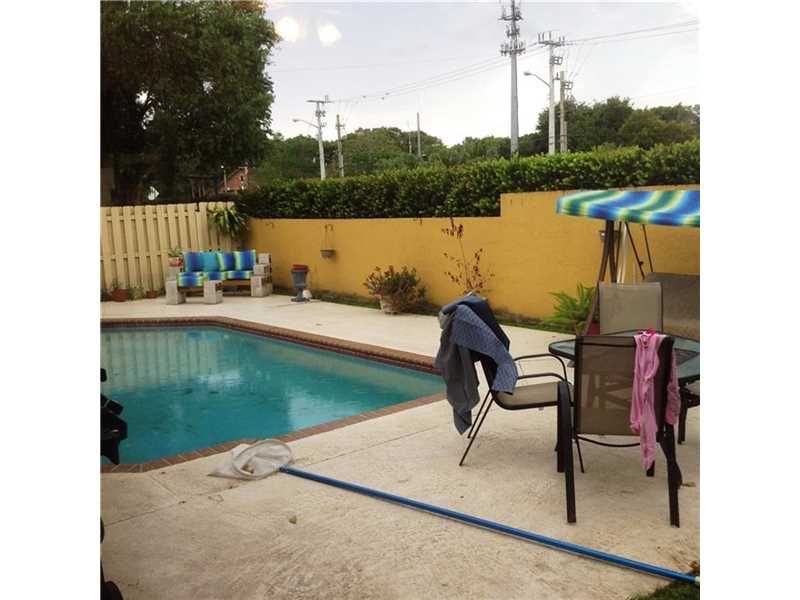 11080 Northwest 18th Ct, Plantation, FL 33322