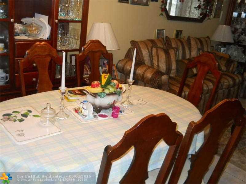 9660 Sunrise Lakes Blvd 112, Sunrise, FL 33322