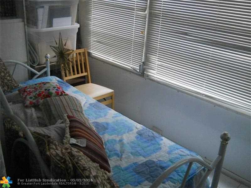 9660 Sunrise Lakes Blvd 112, Sunrise, FL 33322