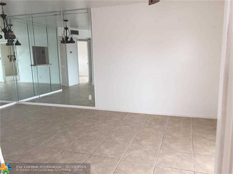 9420 Sunrise Lakes Blvd 312, Sunrise, FL 33322
