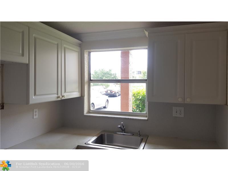 2900 N Pine Island Rd 109, Sunrise, FL 33322
