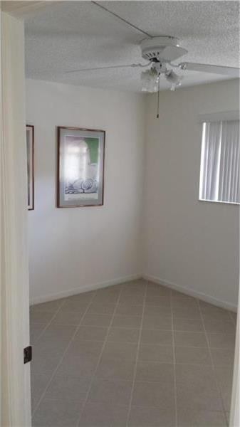 8465 Sunrise Lakes Blvd # 210, Sunrise, FL 33322