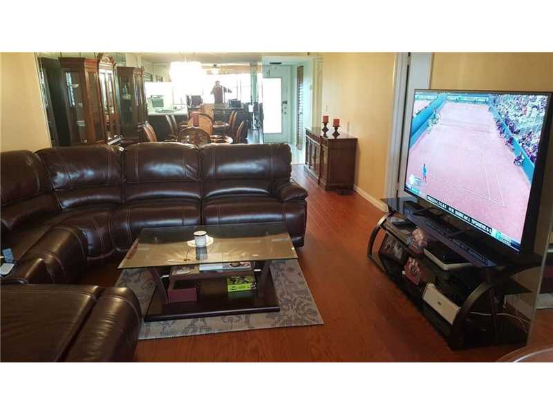 10451Sunrise Lakes Blvd, Sunrise, FL 33322