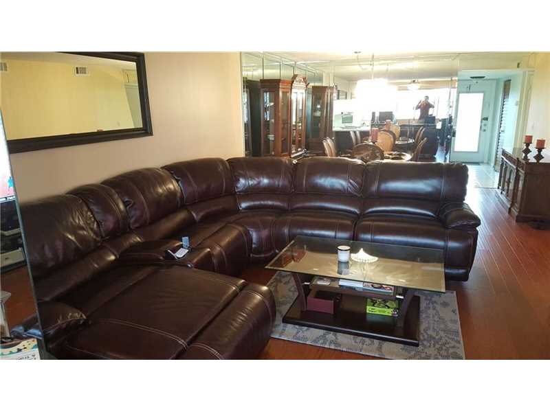 10451Sunrise Lakes Blvd, Sunrise, FL 33322