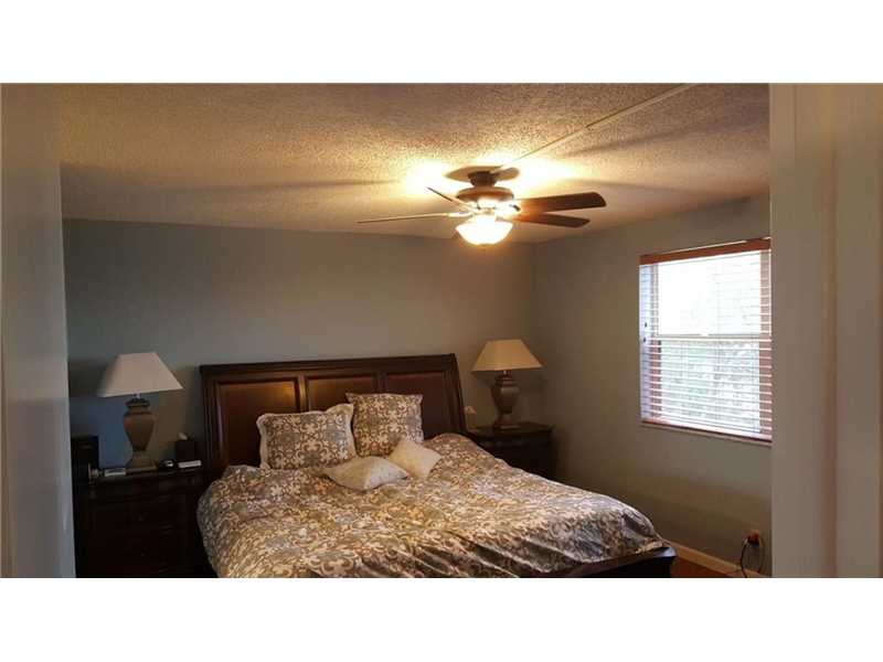 10451Sunrise Lakes Blvd, Sunrise, FL 33322