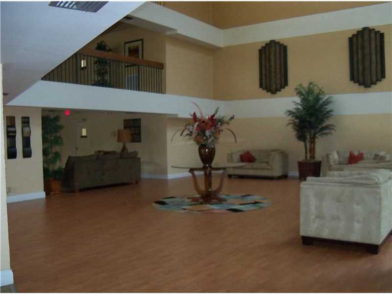 8592 West Sunrise Blvd, Plantation, FL 33322