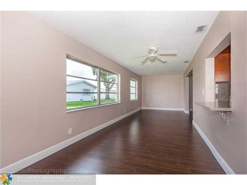 8217 NW 12th Mnr, Plantation, FL 33322