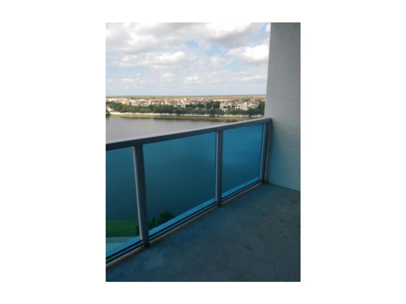 2641 North Flamingo Rd, Plantation, FL 33323