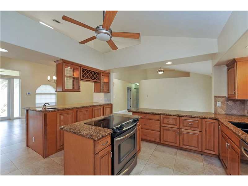 11200 Northwest 27th Ct, Plantation, FL 33323