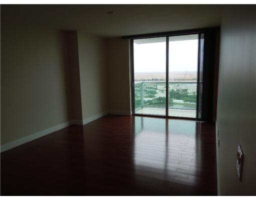 2681 N Flamingo Road, Sunrise, FL 33323
