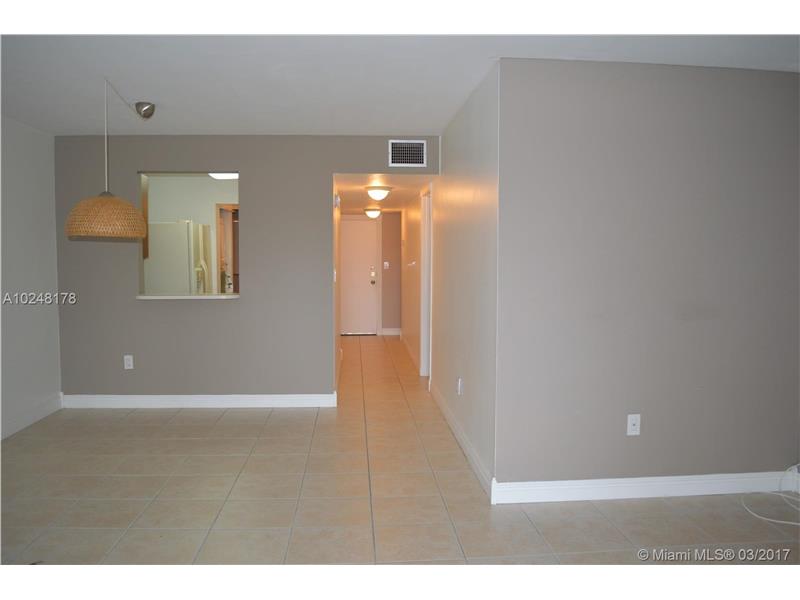 1021Mockingbird Ln, Plantation, FL 33324