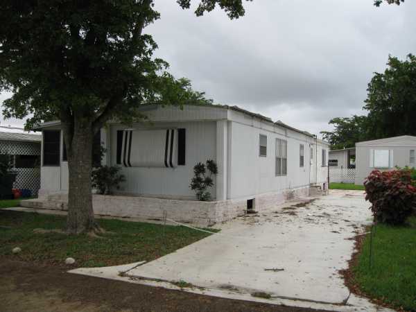 Park City West10550 West SR 84, Lot 94Davie, FL 33324