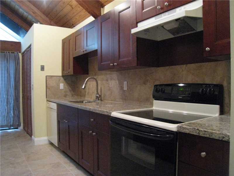 405 North University Dr, Plantation, FL 33324