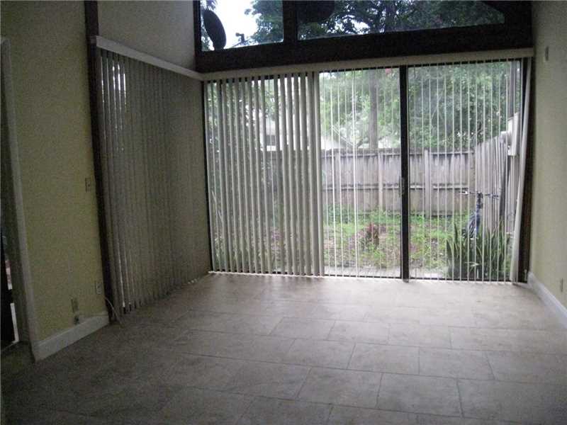 405 North University Dr, Plantation, FL 33324