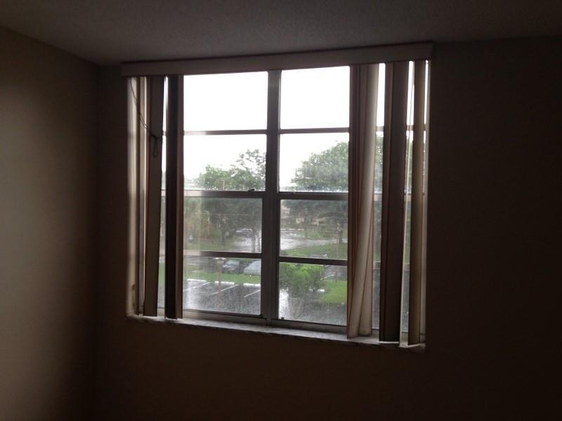 9431Live Oak Pl, Davie, FL 33324