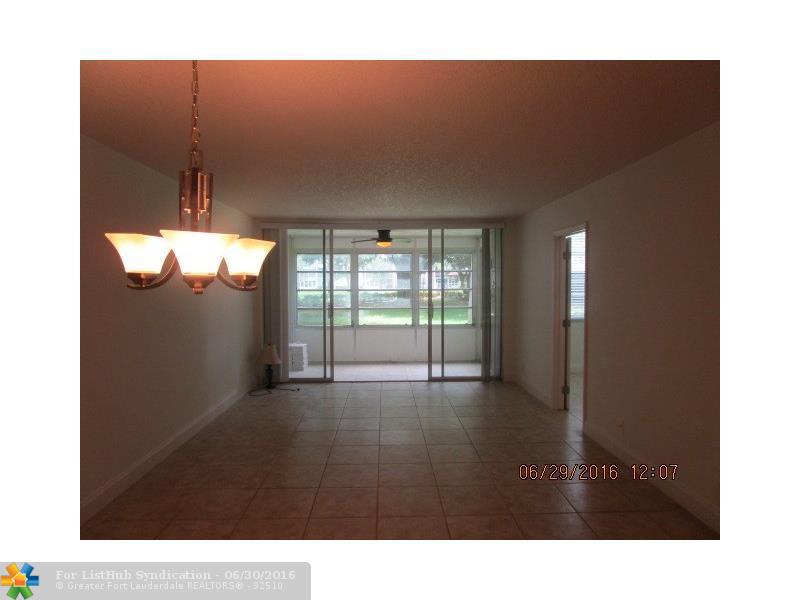 9325 Lagoon Pl 106, Davie, FL 33324
