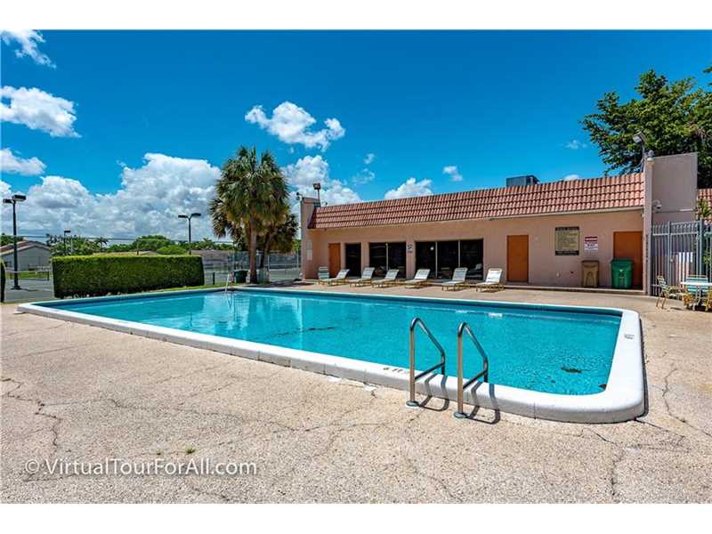 40Cortez Way, Davie, FL 33324