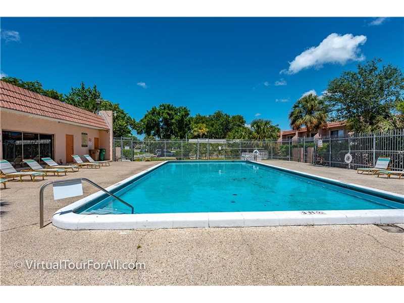 40Cortez Way, Davie, FL 33324