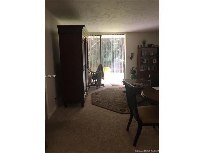 450Commodore Dr, Plantation, FL 33325