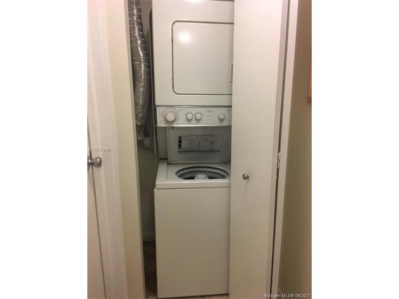 450Commodore Dr, Plantation, FL 33325