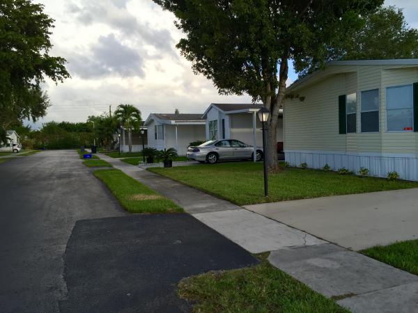 Paradise Village 13 Citrus LaneDavie, FL 33325