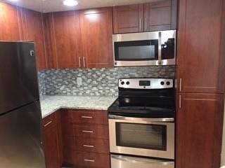 565 Vista Isles Dr # 2027, Plantation, FL 33325