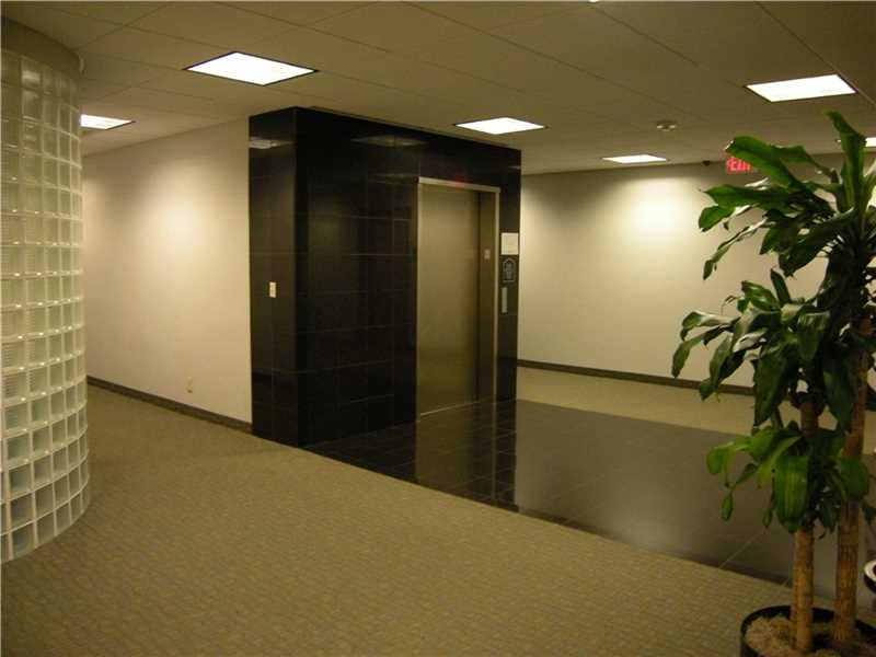 400SAWGRASS CORPORATE P, Sunrise, FL 33325