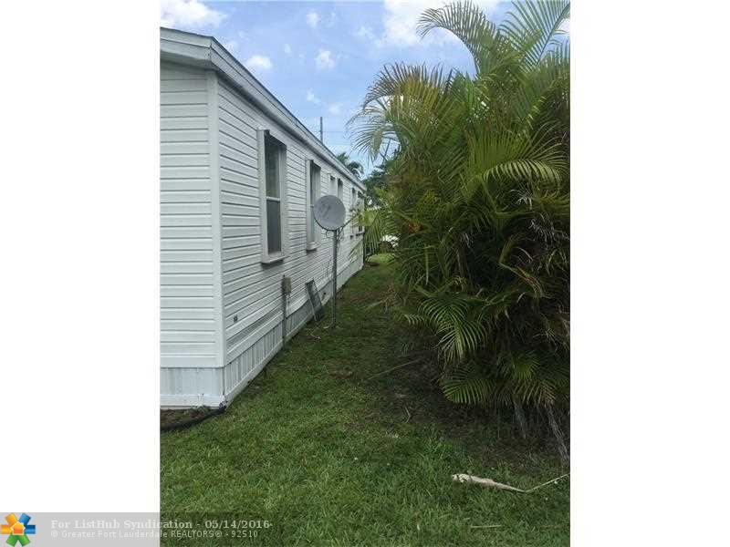 1299 SW 112th Way, Davie, FL 33325