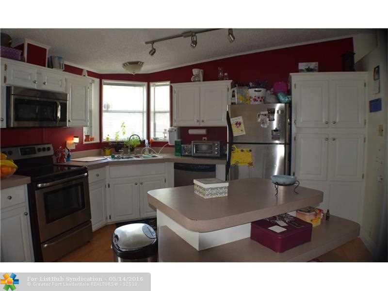 1299 SW 112th Way, Davie, FL 33325