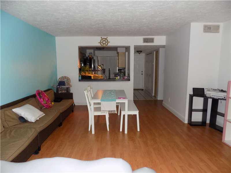 450 Commodore Dr # 207, Plantation, FL 33325