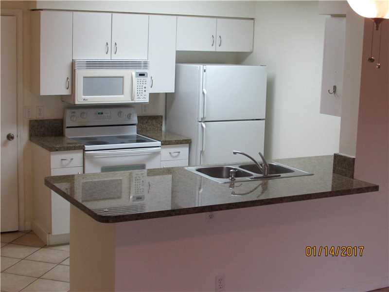 780Sorrento Dr, Weston, FL 33326