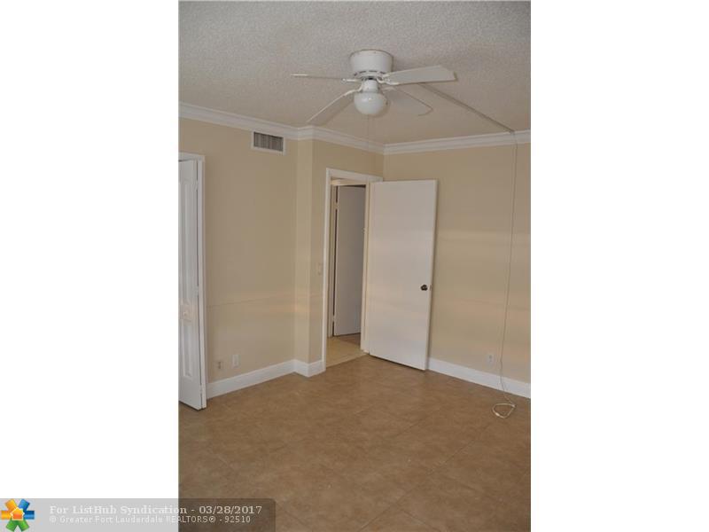 350 RACQUET CLUB RD 103, Weston, FL 33326