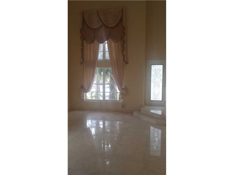 85GABLES BL, Weston, FL 33326