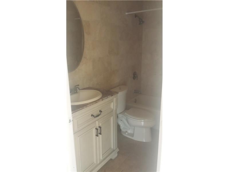 85GABLES BL, Weston, FL 33326