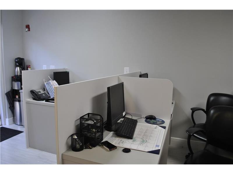 1820 North Corporate Lakes Blvd, Weston, FL 33326