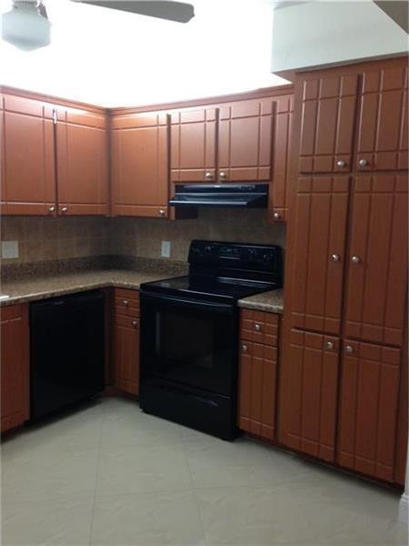 405 Lakeview Dr # 103, Weston, FL 33326