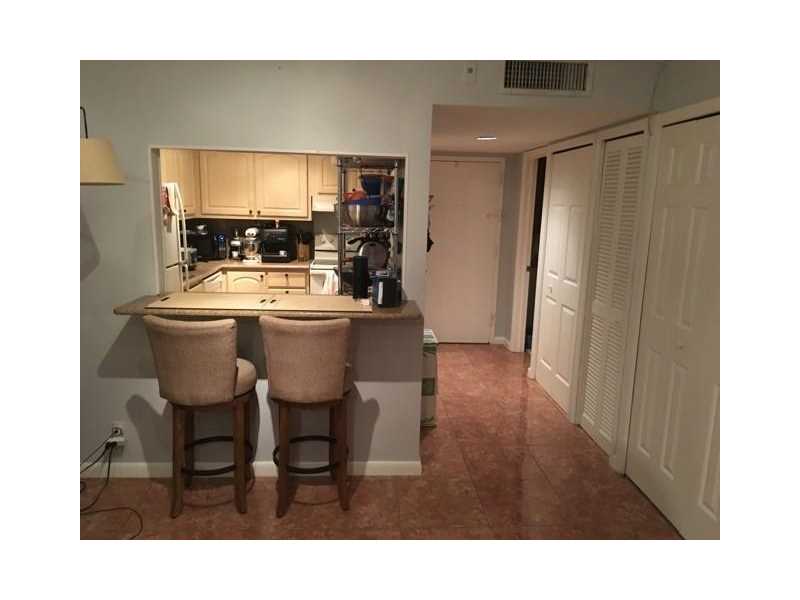 301Racquet Club Rd, Weston, FL 33326