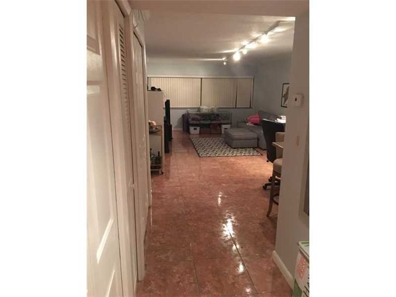 301Racquet Club Rd, Weston, FL 33326