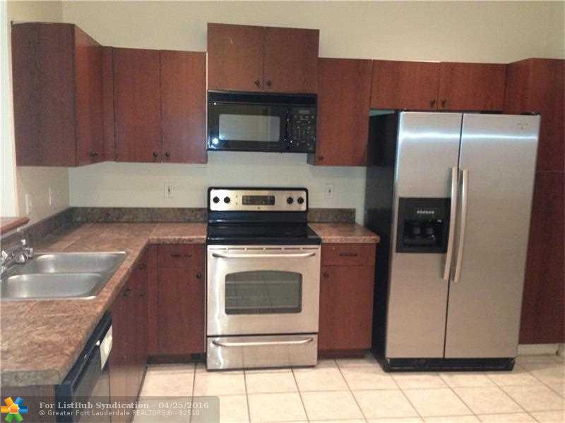 1939 Madeira Dr 1939, Weston, FL 33327