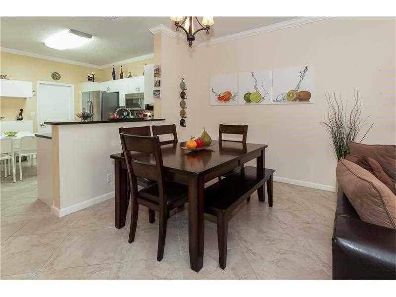 2142 Madeira Dr 2142, Weston, FL 33327