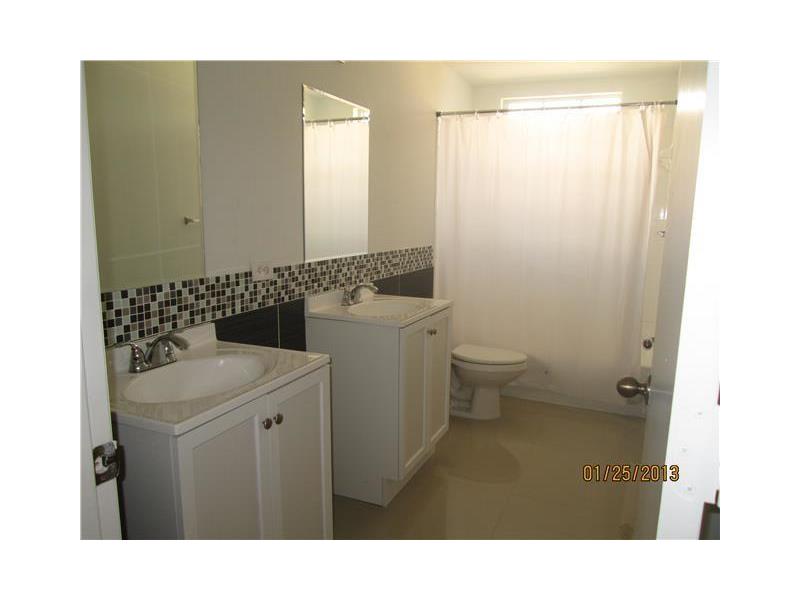 1935Madeira Dr, Weston, FL 33327