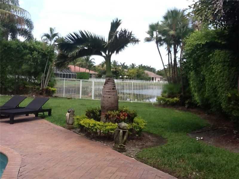 930 Tradewinds Bnd, Weston, FL 33327