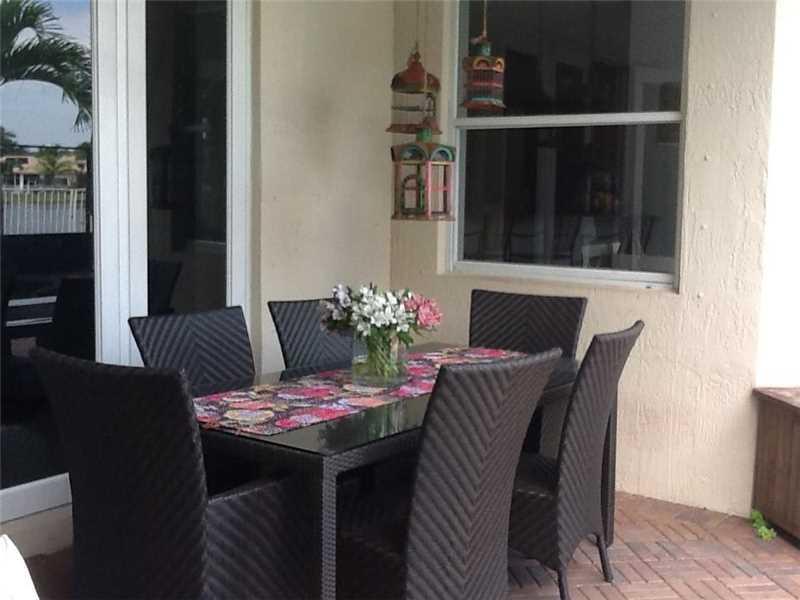 930 Tradewinds Bnd, Weston, FL 33327