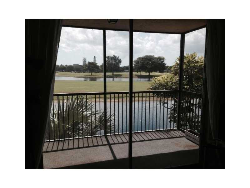 3100 West Rolling Hills Cir, Davie, FL 33328
