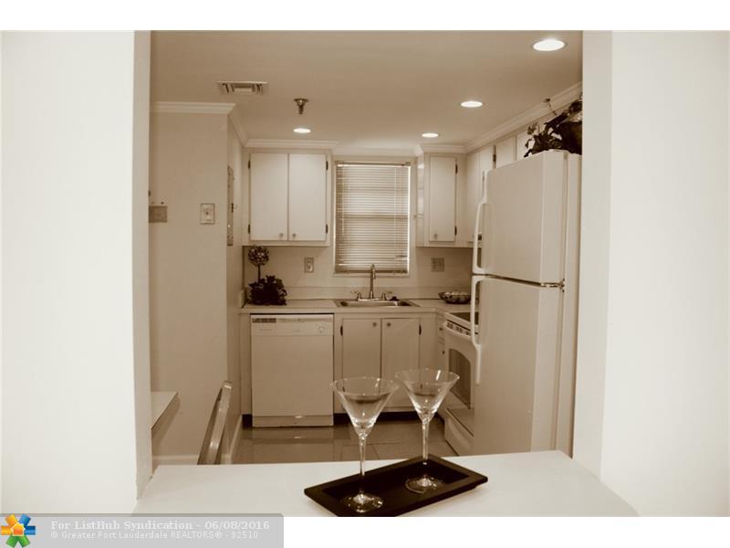 3001 W Rolling Hills Cir 710, Davie, FL 33328