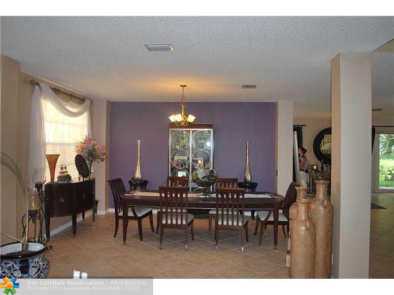 3868 Heron Ridge Ln, Weston, FL 33331