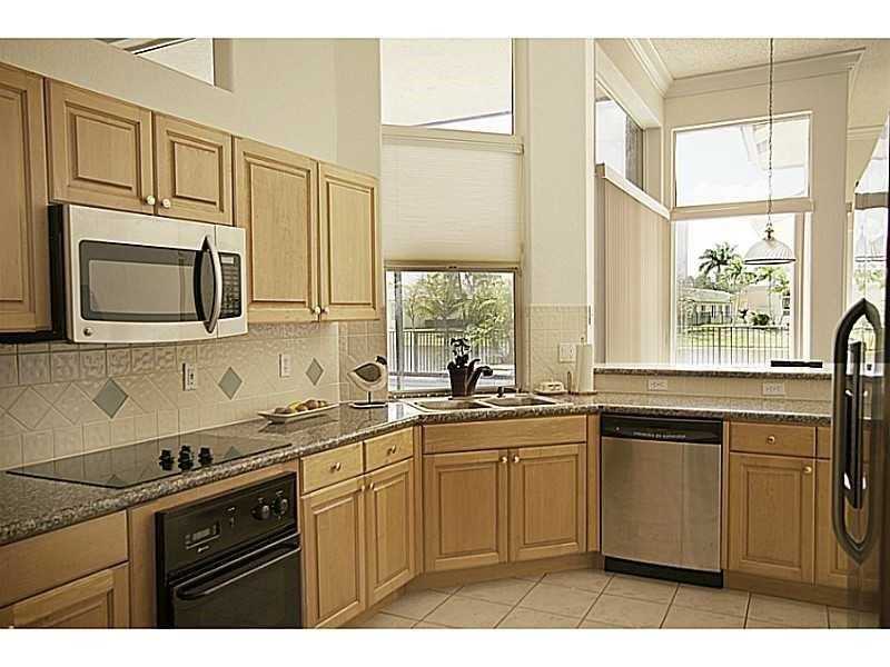 2773 Oakbrook Dr, Weston, FL 33332