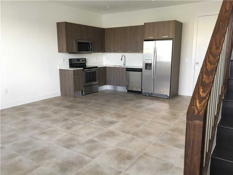420 Northeast 35th Ct, Oakland Park, FL 33334